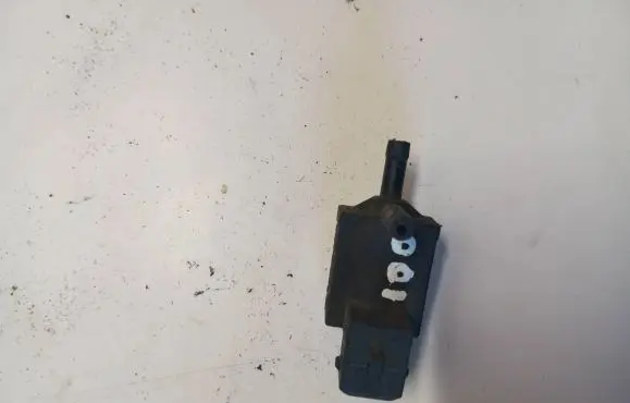 Volvo XC90 Turbo solenoid valve 30670448