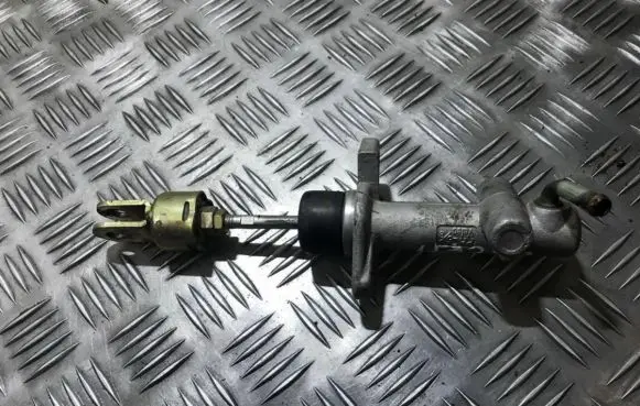 Chevrolet Lacetti Clutch master cylinder