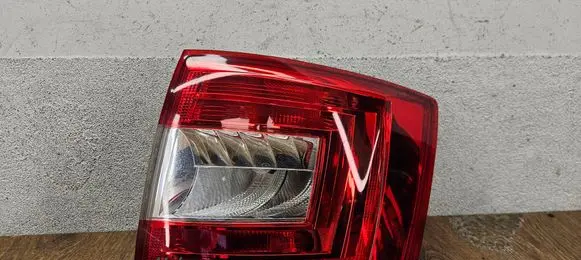 Skoda Octavia Mk3 (5E) Rear/tail lights 5E9945096 00134199 00151650