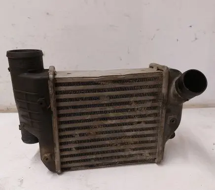 Audi A6 S6 C6 4F Intercooler radiator