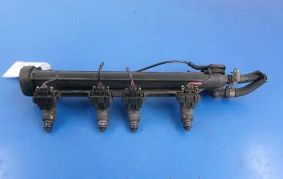 Volkswagen Golf IV Fuel main line pipe 06A133317A
