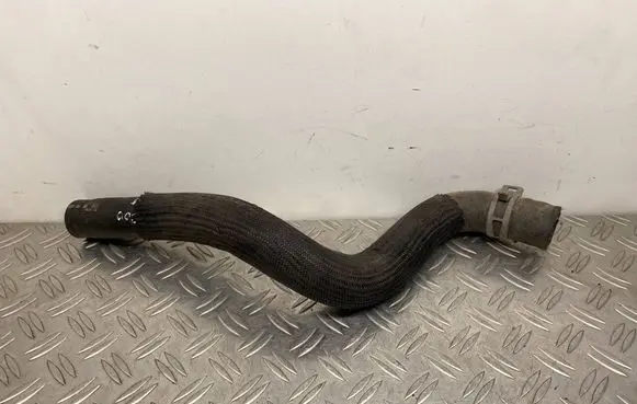 Engine coolant pipe/hose