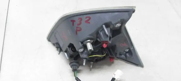 Nissan X-Trail T32 Tailgate rear/tail lights