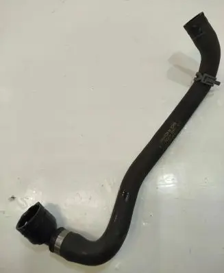 Volkswagen PASSAT B8 Engine coolant pipe/hose 3Q0122157P