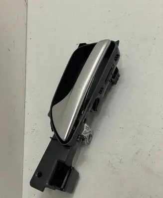 Mercedes-Benz GLE (W166 - C292) Front door interior handle A1667600561