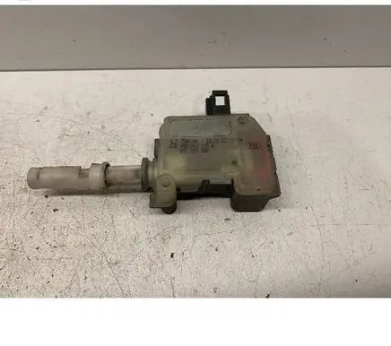 Audi A6 S6 C5 4B Fuel tank cap lock motor 4B9962115B 754646