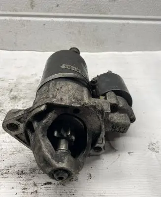 Audi A6 S6 C4 4A Starter motor 058911023B