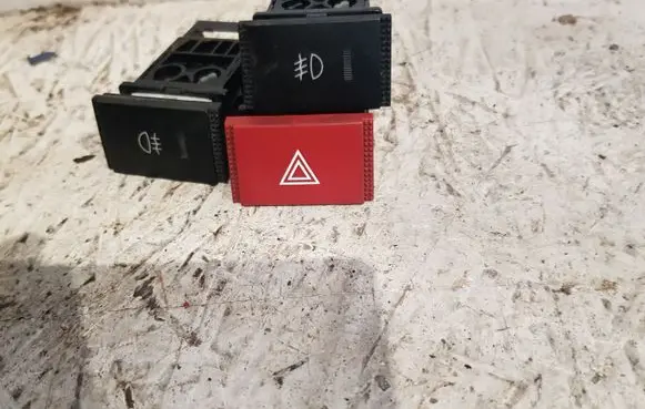 Hyundai Getz Hazard light switch