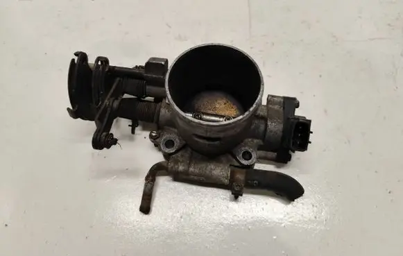 Subaru Impreza I Throttle valve SERA48306
