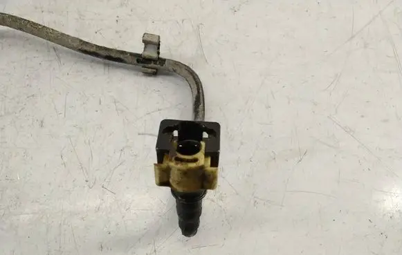 Volvo V60 Fuel line pipe 31321025