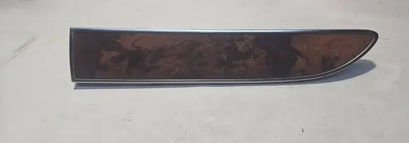 Dashboard glove box trim