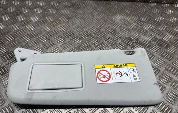 Sun visor