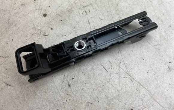Audi A6 S6 C7 4G Seat belt height adjuster 4M0857819