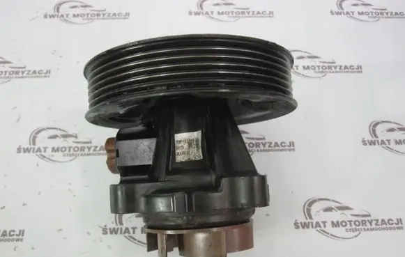 Suzuki Swift I Water pump 46819138