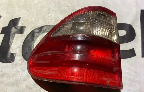 Mercedes-Benz E W210 Rear/tail lights a2108205364 2108205364