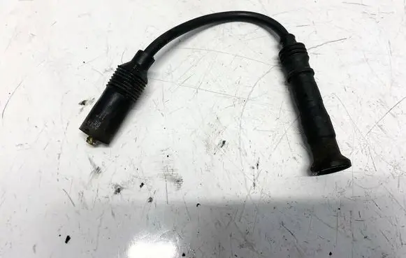 Audi 80 90 S2 B4 Ignition plug leads 102051