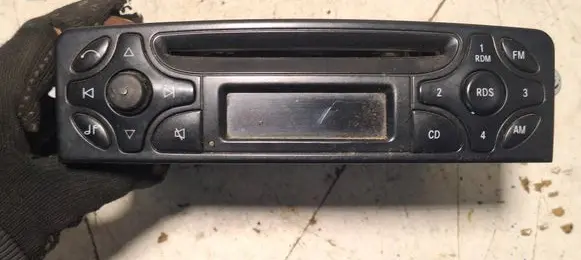 Mercedes-Benz C W203 Radio/CD/DVD/GPS head unit A2038201786 6021C011052407 11052407