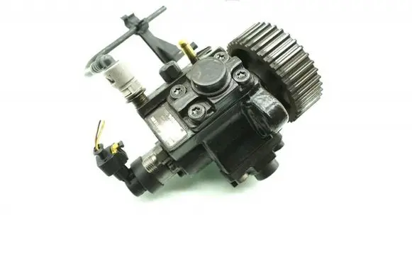 Alfa Romeo Giulietta Fuel injection high pressure pump 0445010242