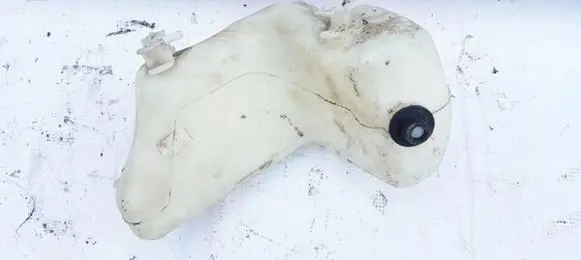 Mercedes-Benz E W211 Windshield washer fluid reservoir/tank 2118602260