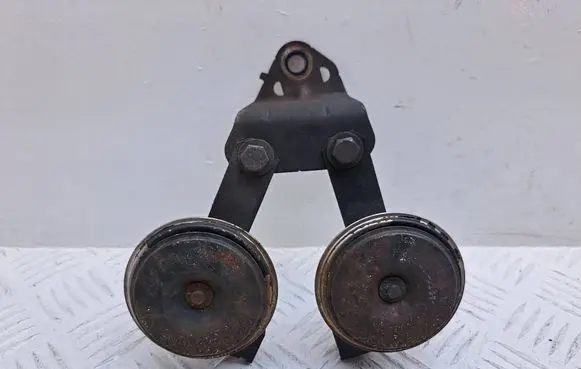 Toyota Avensis T270 Horn signal 8650005011 JK2720007670