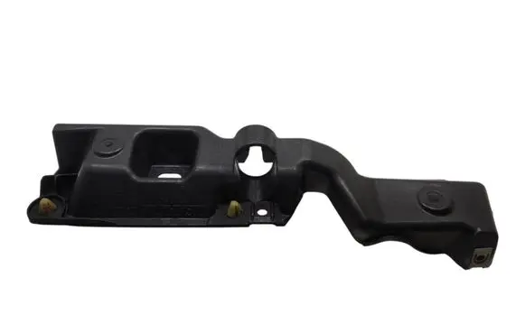 Front bumper mounting bracket