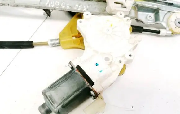 Jeep Patriot Front door window regulator motor