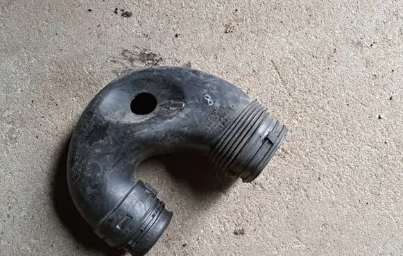 Audi A4 S4 B8 8K Air intake duct part 3C0129618D