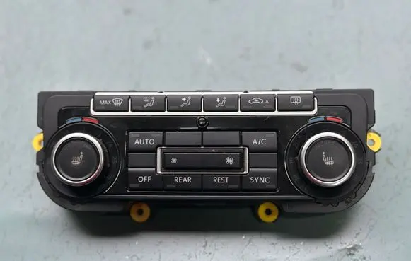 Volkswagen Multivan T5 Climate control unit 7E5907040AC