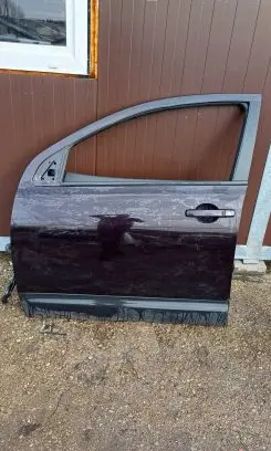 Nissan Qashqai+2 Front door