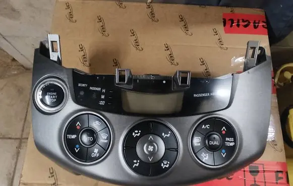 Toyota RAV 4 (XA30) Climate control unit 5590042361