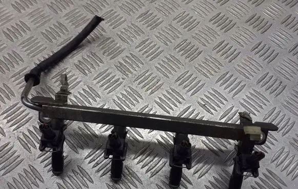 Chevrolet Aveo Fuel main line pipe