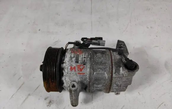 Renault Megane IV Air conditioning (A/C) compressor (pump) 926001268R