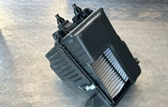 Renault Kadjar Air filter box 4ED0A