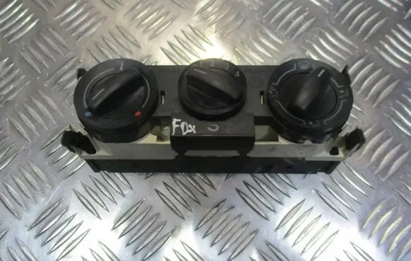 Volkswagen Fox Interior fan control switch 6Q0819045T