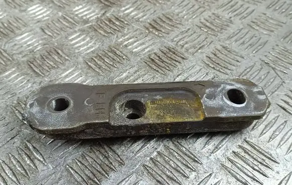 Subaru Forester SK Bracket in trunk/boot 