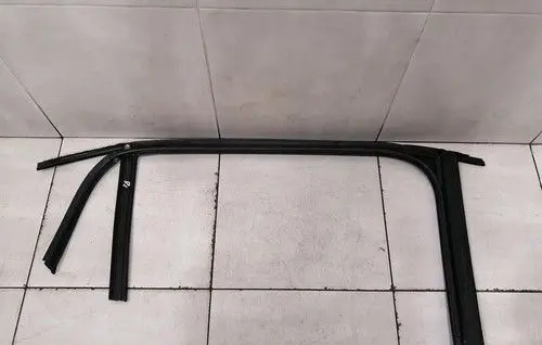 Tesla Model S Rubber seal front coupe door window 103227700D
