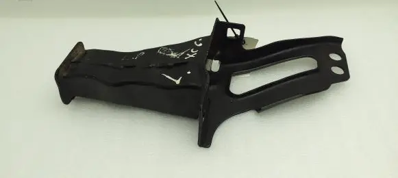 Volvo XC60 Radiator support slam panel bracket 