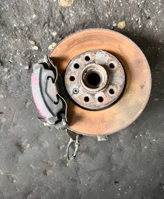 Opel Signum Front wheel hub spindle knuckle 757