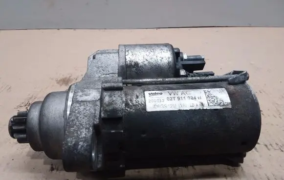 Skoda Fabia Mk2 (5J) Starter motor 02T911024N