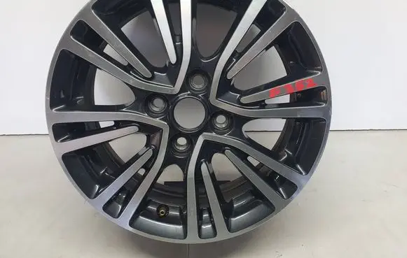 Mitsubishi Space Star R15 alloy rim 4250D418 F352