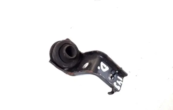 Toyota RAV 4 (XA30) Radiator mount bracket 16533-28030