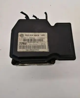 Volkswagen PASSAT B7 ABS control unit/module 3AA614109M
