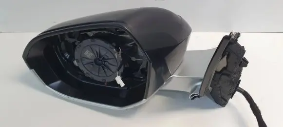 BMW 7 G70 Front door electric wing mirror