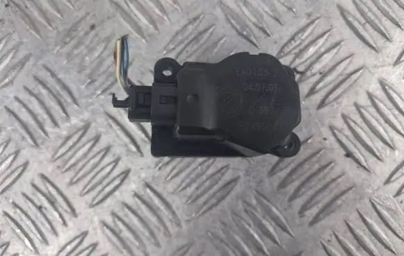 Alfa Romeo GT Air flap motor/actuator 52495067 C397 EAD1032