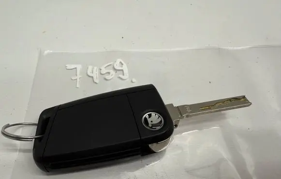 Skoda Karoq Ignition key/card 6V0959752L