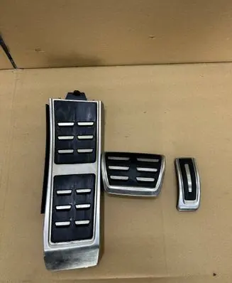 Audi A6 C7 Foot rest pad/dead pedal 4G8864777 4H1723173A