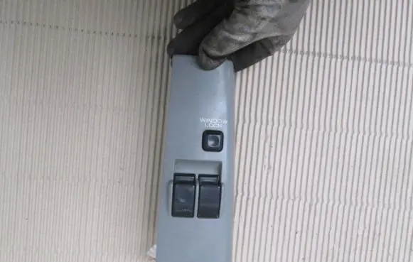Mitsubishi Space Runner Other devices