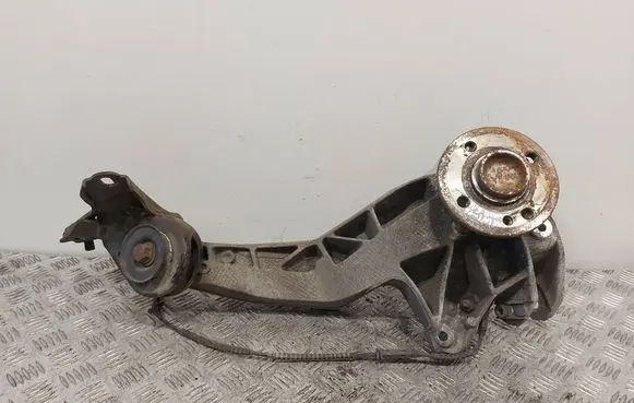 Mini One - Cooper Coupe R56 Rear wheel hub 6780001