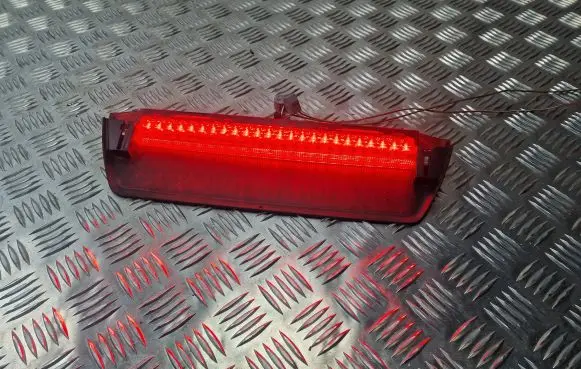 Volkswagen PASSAT B8 Third/center stoplight 3G5945087A