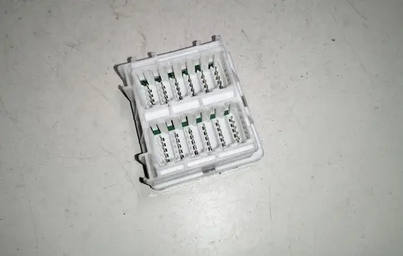 Subaru Forester SH Fuse module CM19360AN